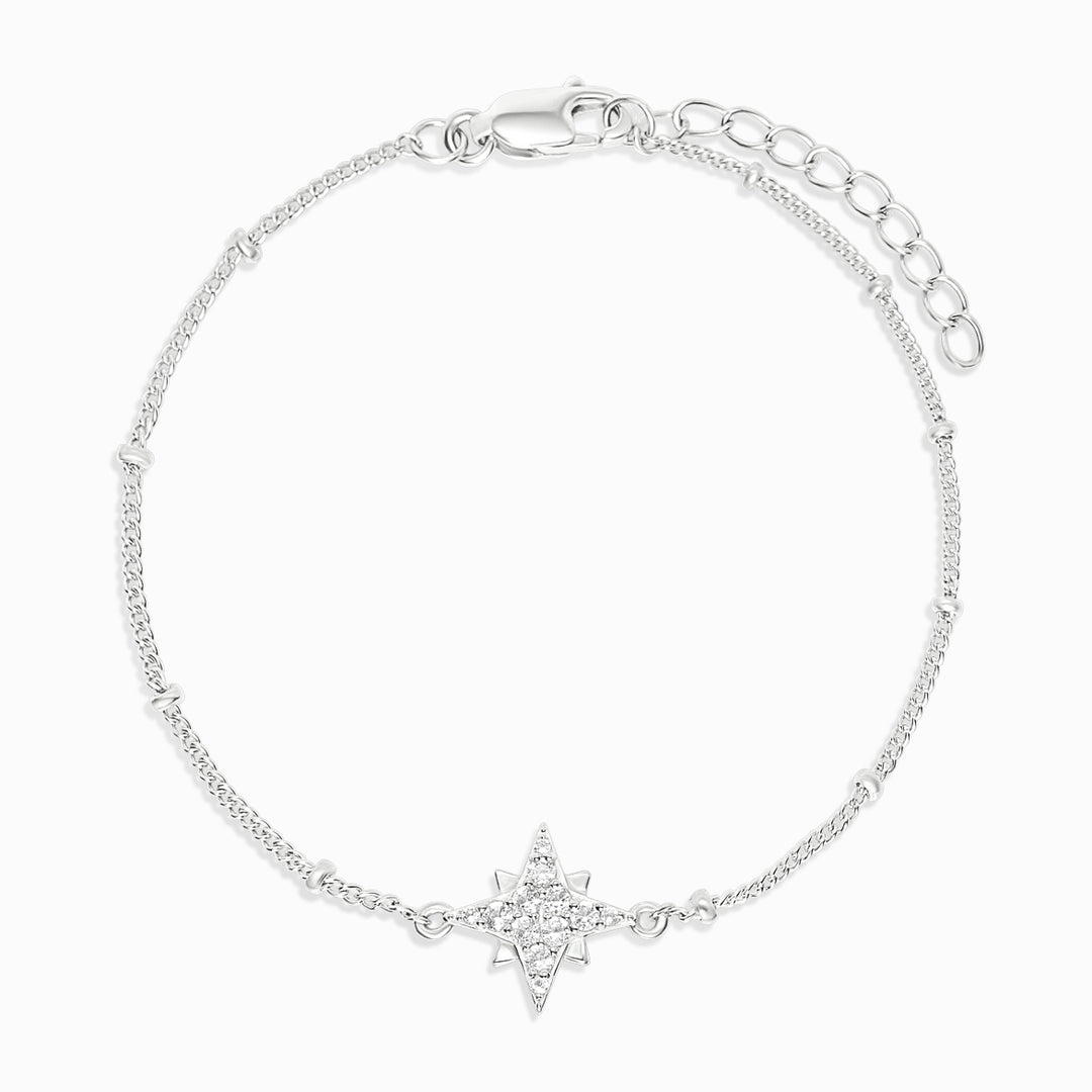 Pulsera de plata con estrella y cristales de Topacio Blanco. Joyería estrella con pulsera en plata y pedrería.